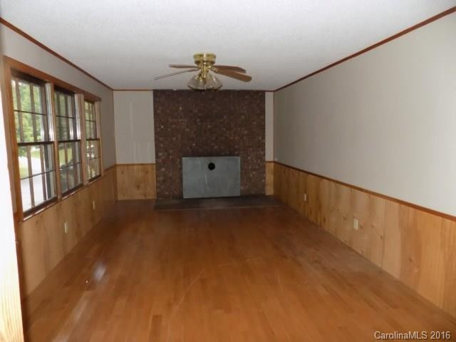 6241 Bostic Sunshine Highway - Photo 7