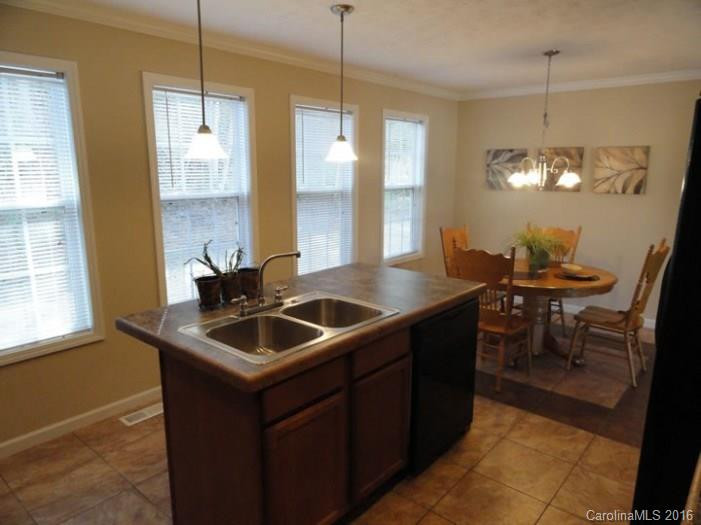 3127 Ridge Drive - Photo 3