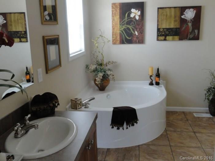 3127 Ridge Drive - Photo 9