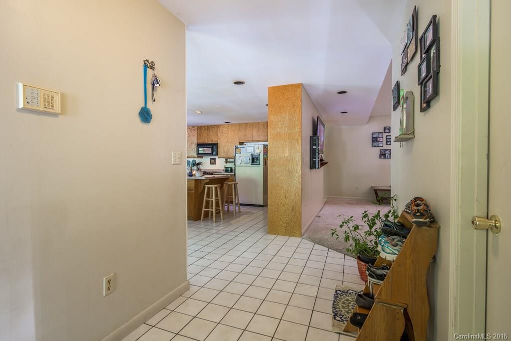 231 Old Powell Road - Photo 7