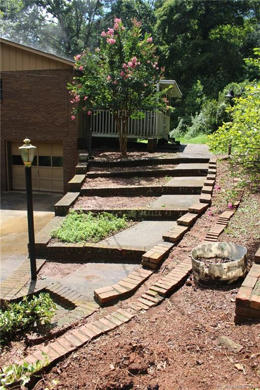 465 Luther Road - Photo 2