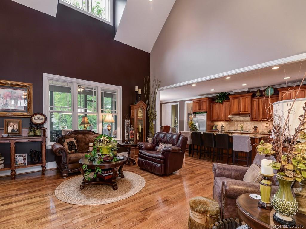 76 King Heights Drive #15 - Photo 5