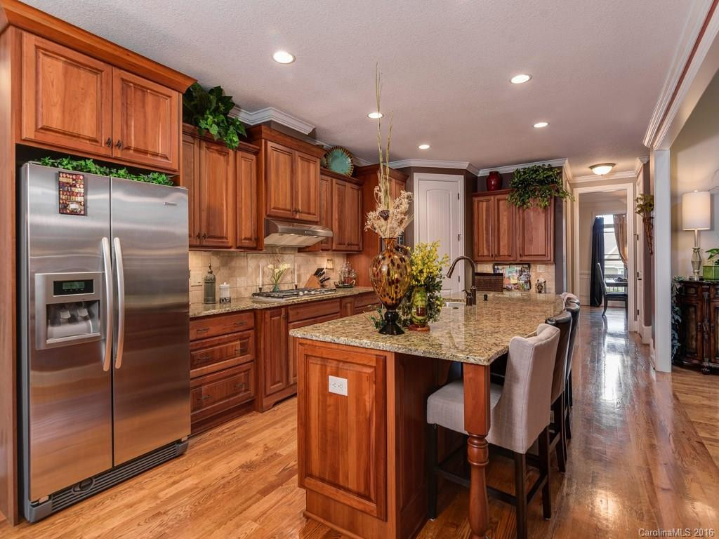 76 King Heights Drive #15 - Photo 8