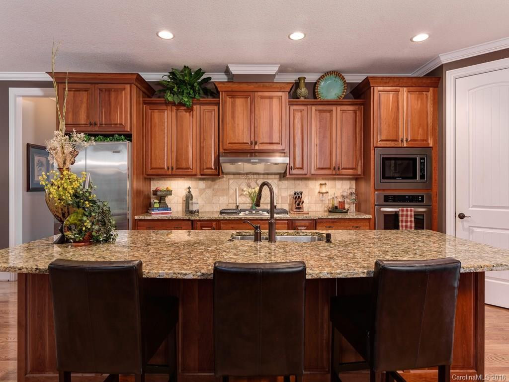 76 King Heights Drive #15 - Photo 9