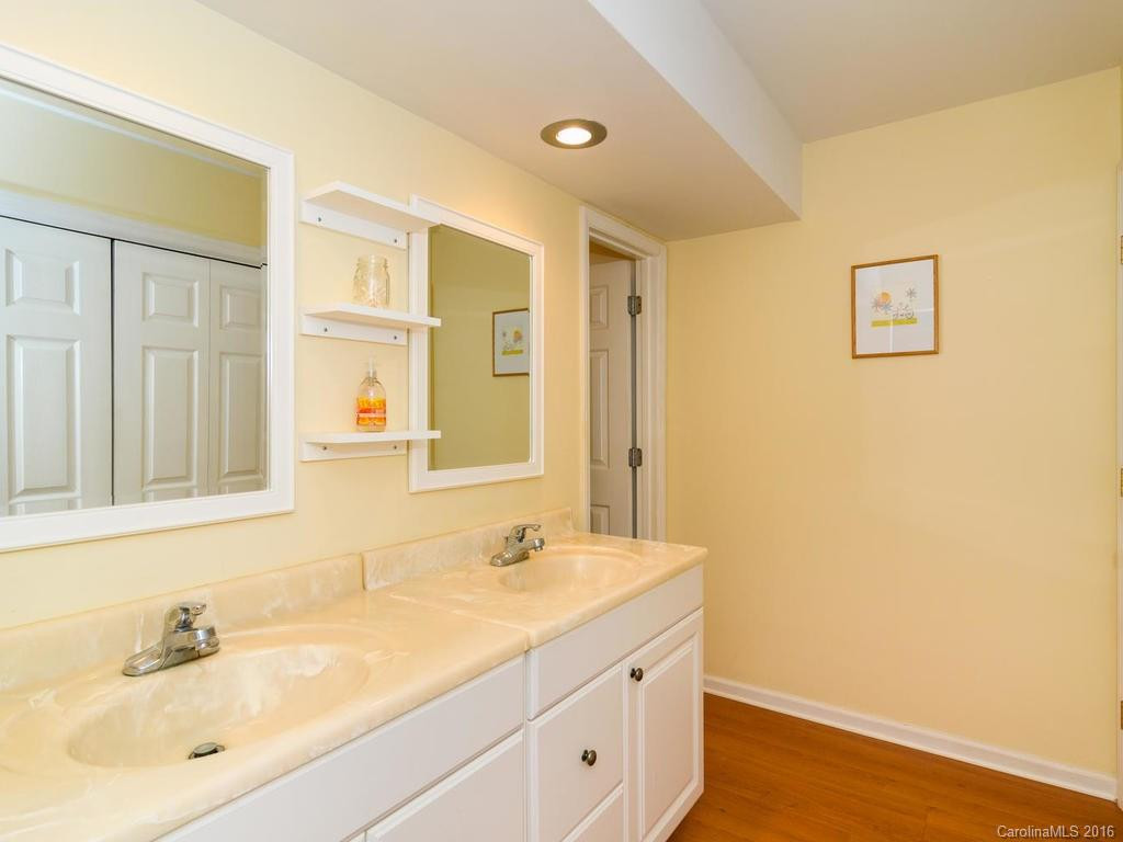 101 Tree Top Drive - Photo 14