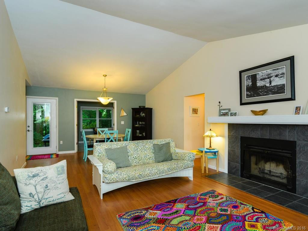 101 Tree Top Drive - Photo 5