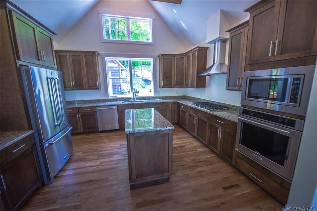 1137 St. Andrews Road - Photo 8