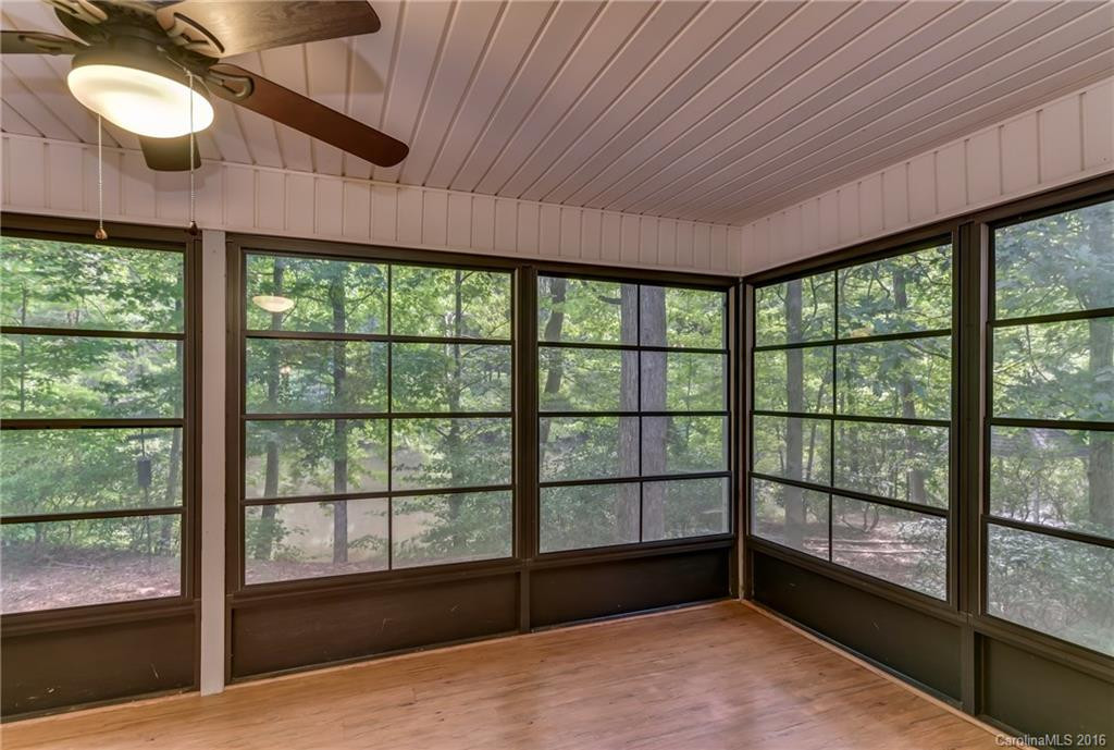 136 Beechwood Drive - Photo 13