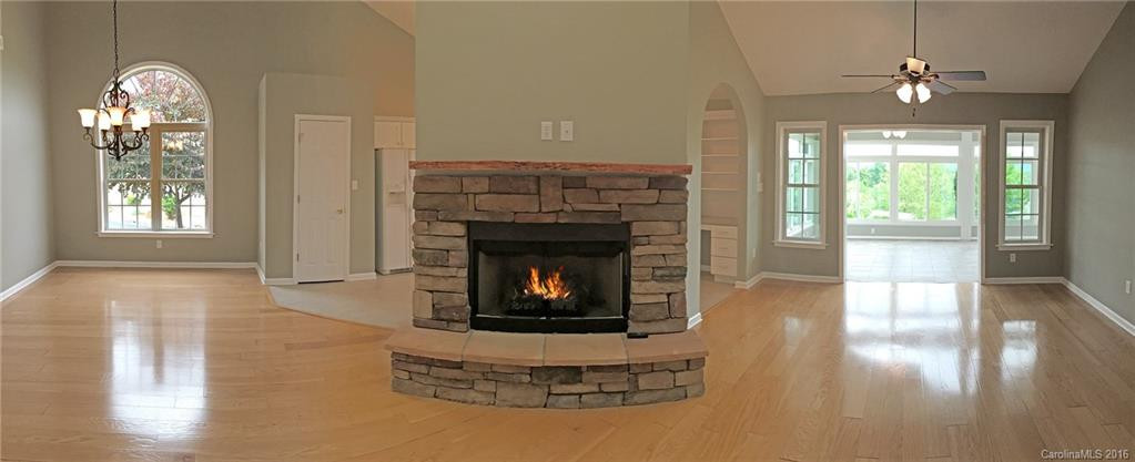 31 Stonebridge Drive - Photo 5