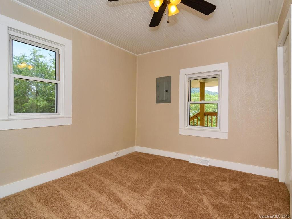 6 Peek Hill - Photo 12