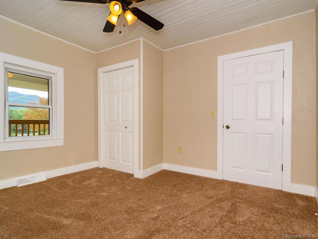 6 Peek Hill - Photo 13