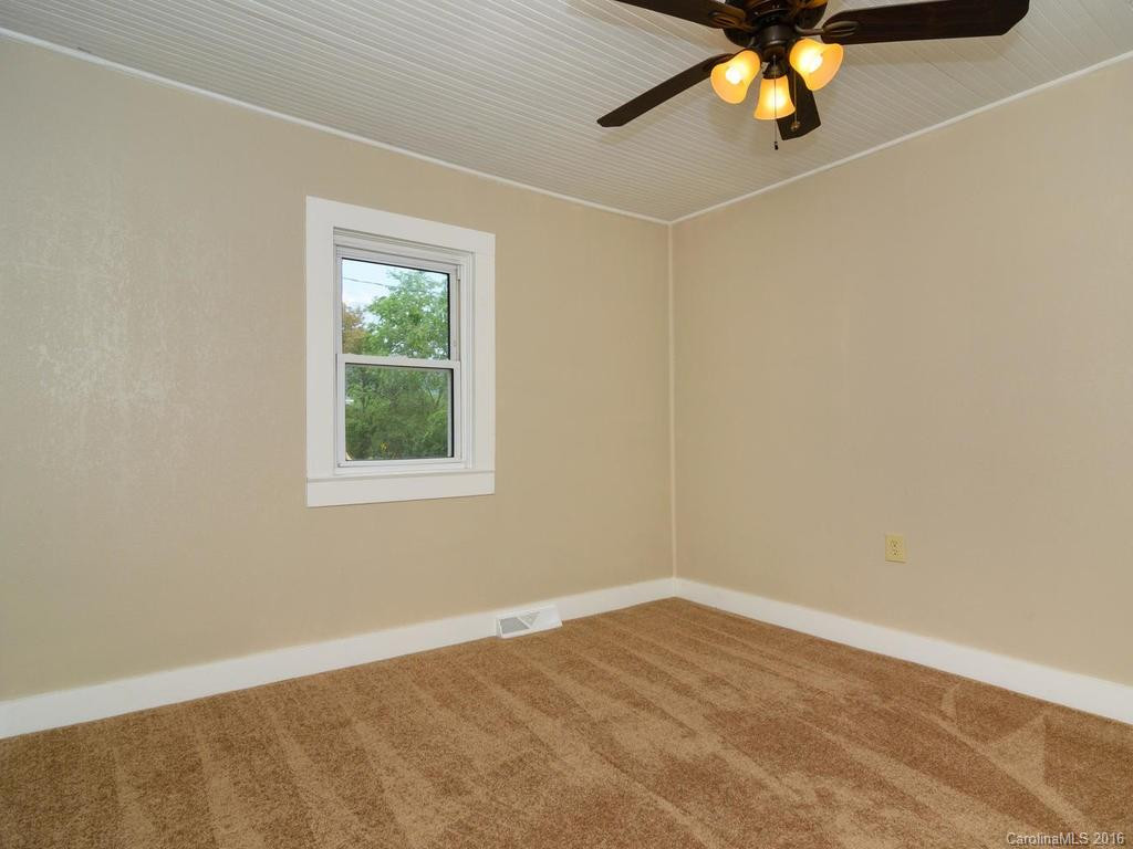 6 Peek Hill - Photo 16
