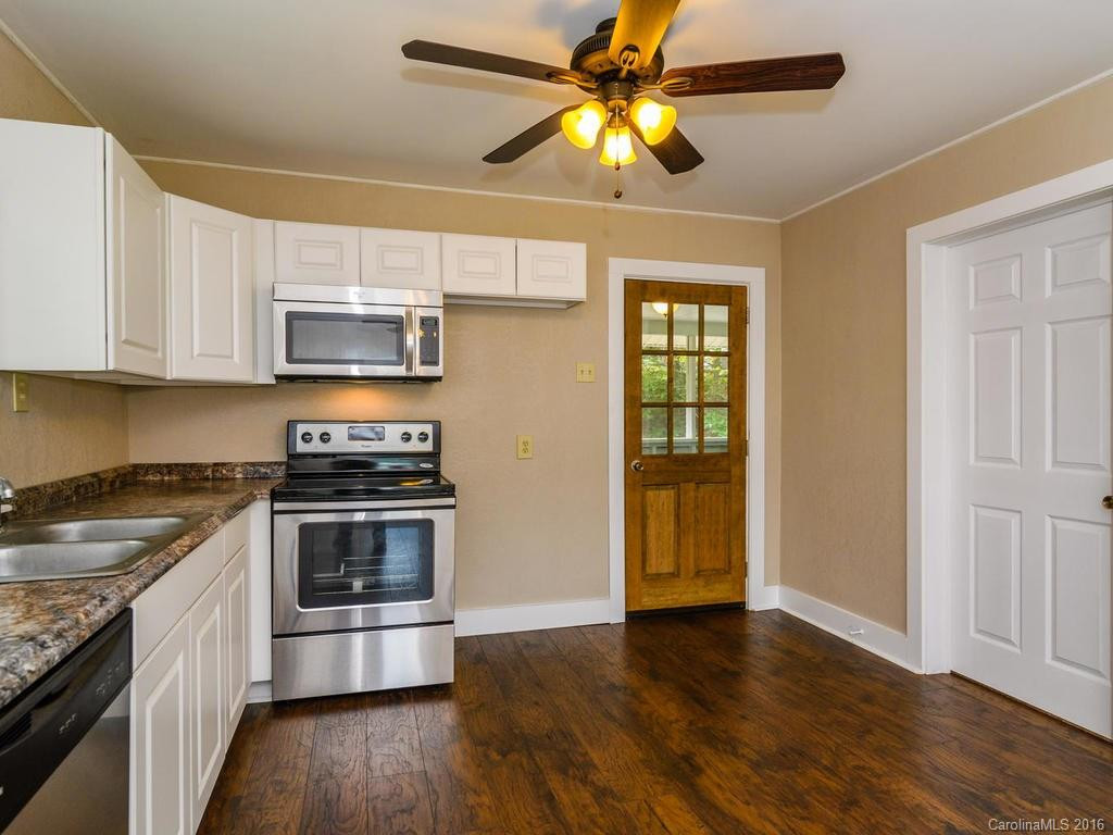 6 Peek Hill - Photo 9