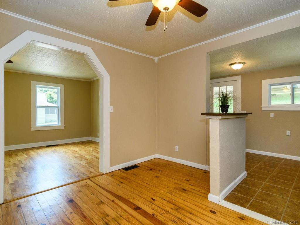 10 Peek Hill - Photo 9