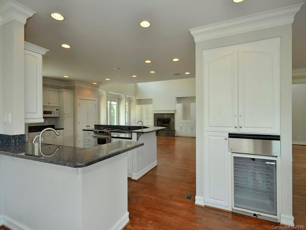 2011 Viburnum Lane - Photo 5