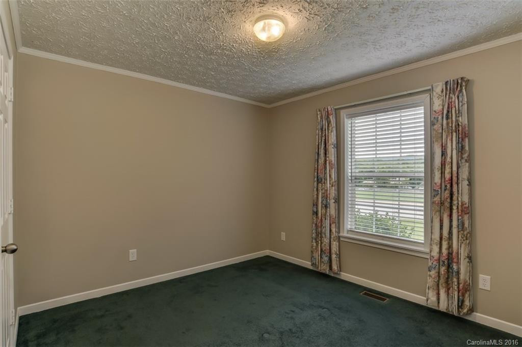 950 Orleans Avenue - Photo 11