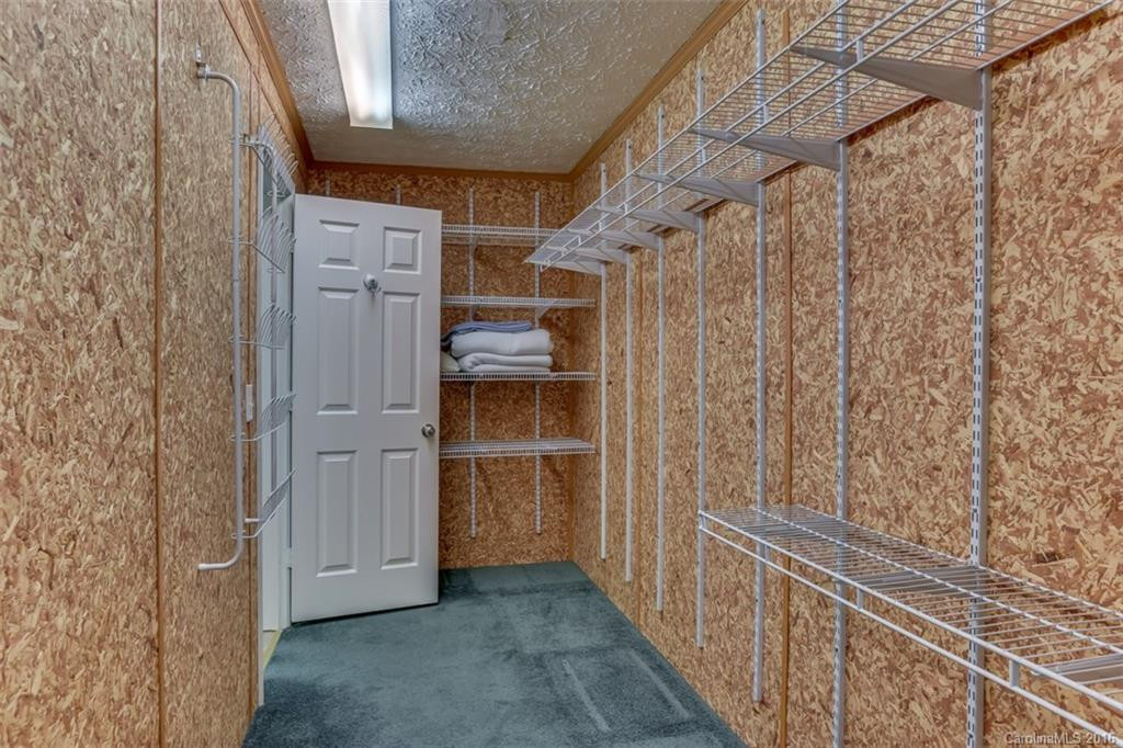 950 Orleans Avenue - Photo 8