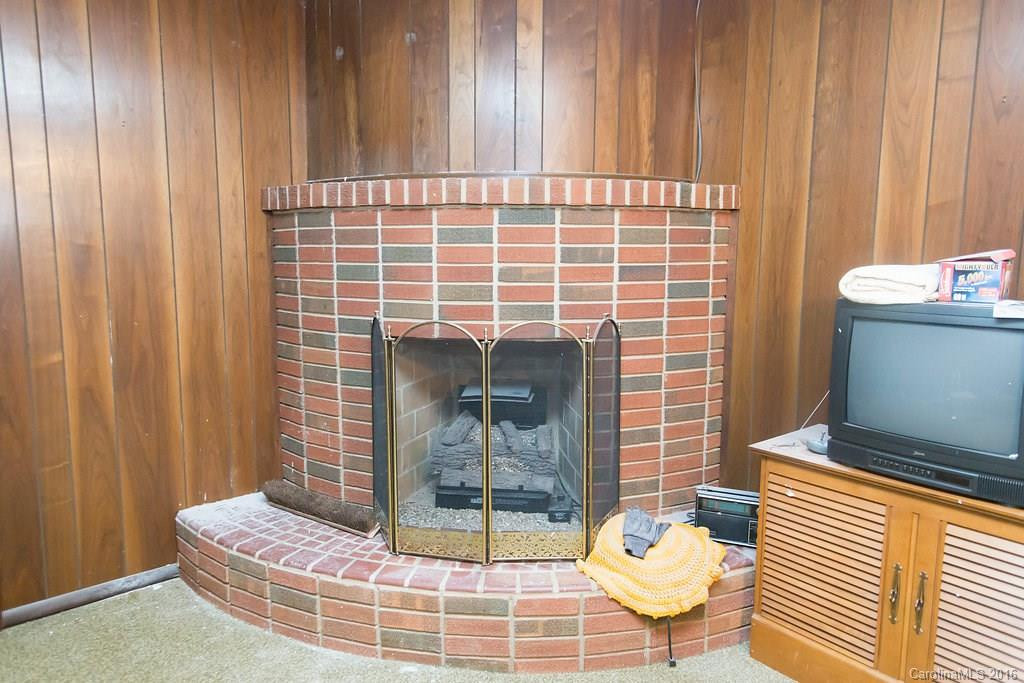 6400 US 221 South - Photo 22