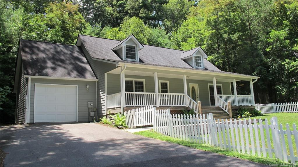 12 Pinecroft Road - Photo 2
