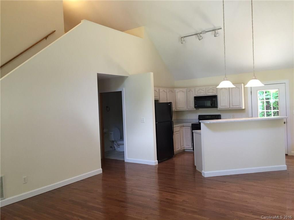 12 Pinecroft Road - Photo 10
