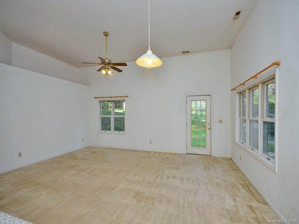 47A Fair Oaks Road - Photo 4