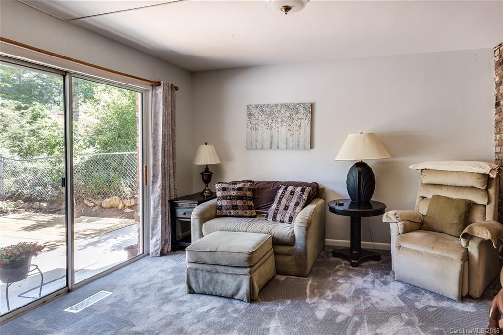 33 Tanglewood Drive - Photo 18