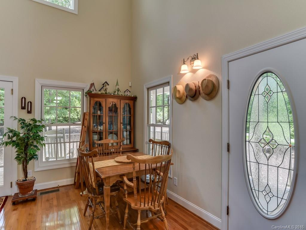 238 Sweetbriar Road - Photo 6