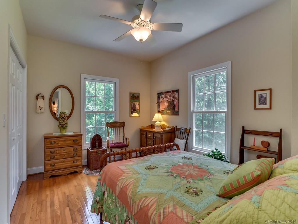 238 Sweetbriar Road - Photo 9