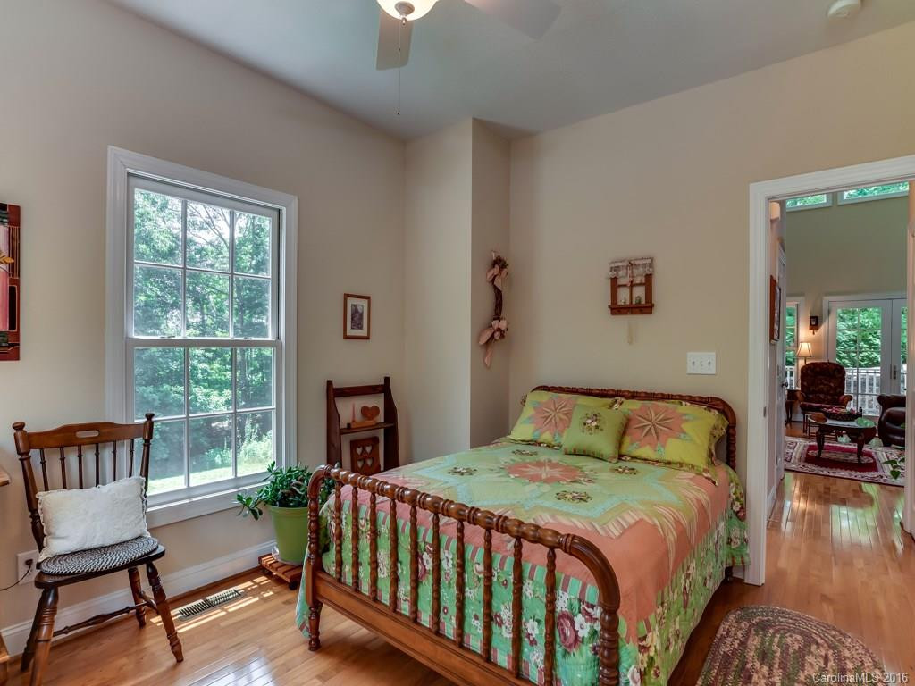 238 Sweetbriar Road - Photo 10