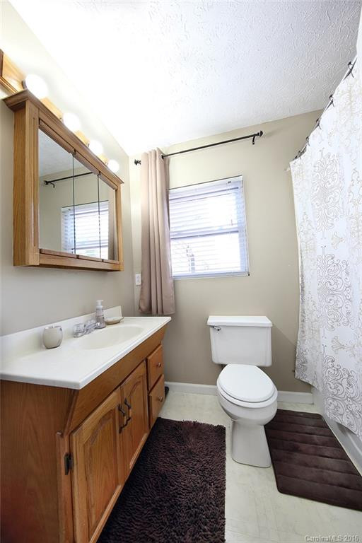 2 Fieldcrest Drive - Photo 11