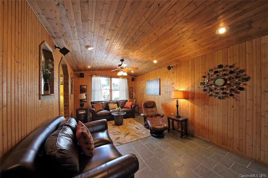 2 Fieldcrest Drive - Photo 6