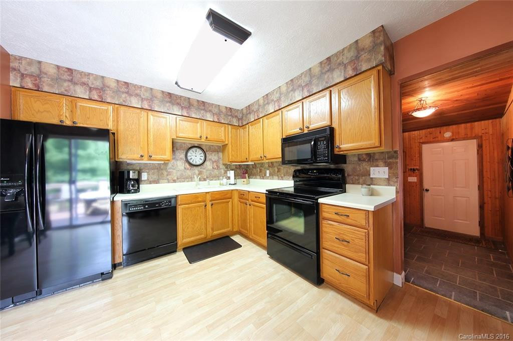 2 Fieldcrest Drive - Photo 7