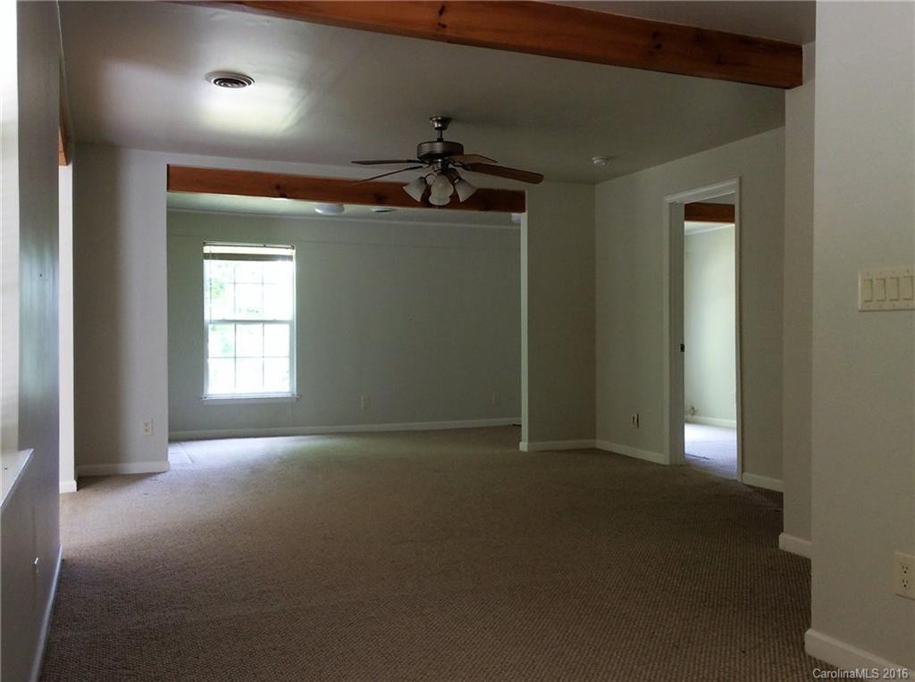 403 Moody Mountain Road - Photo 4