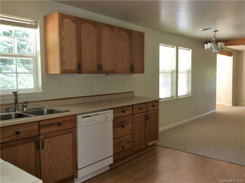 403 Moody Mountain Road - Photo 7