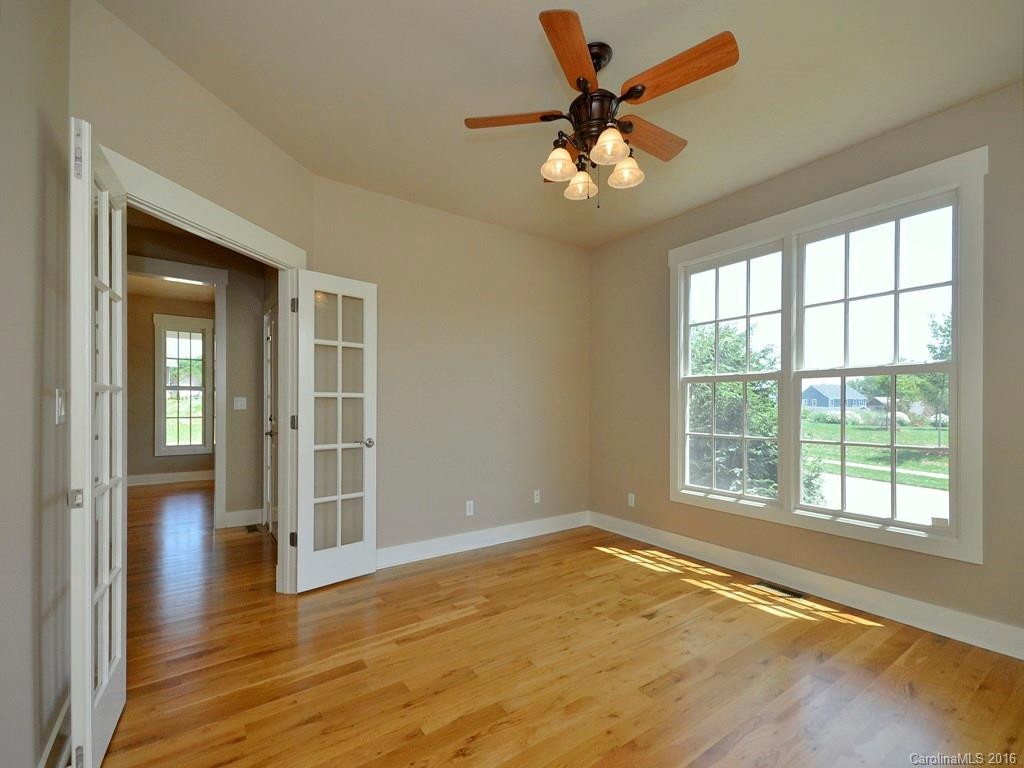 182 Hollabrook Parkway - Photo 10