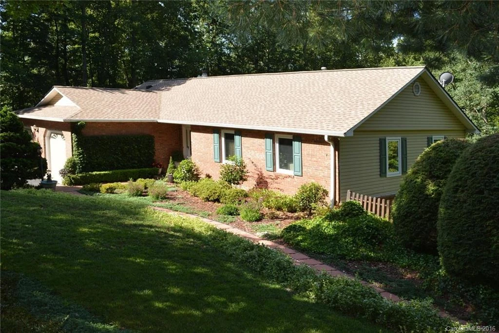 36 Hunters Lane