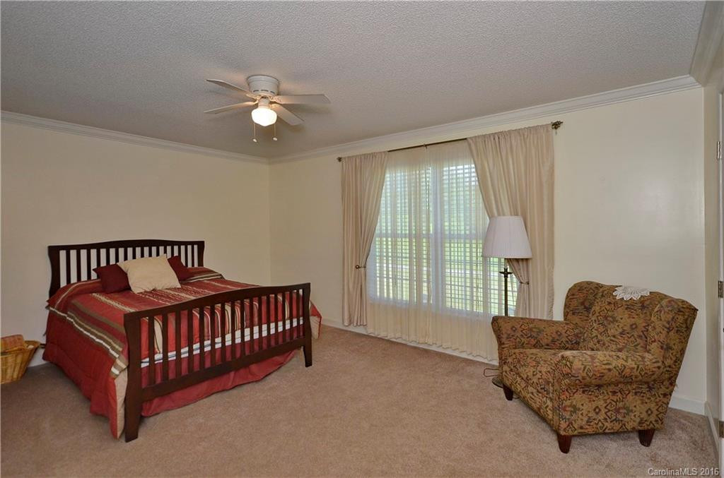 76 Melissa Way - Photo 9
