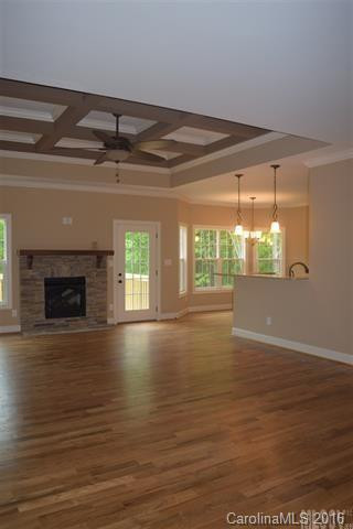 3952 Pineknoll Drive - Photo 11