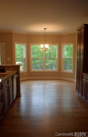 3952 Pineknoll Drive - Photo 3