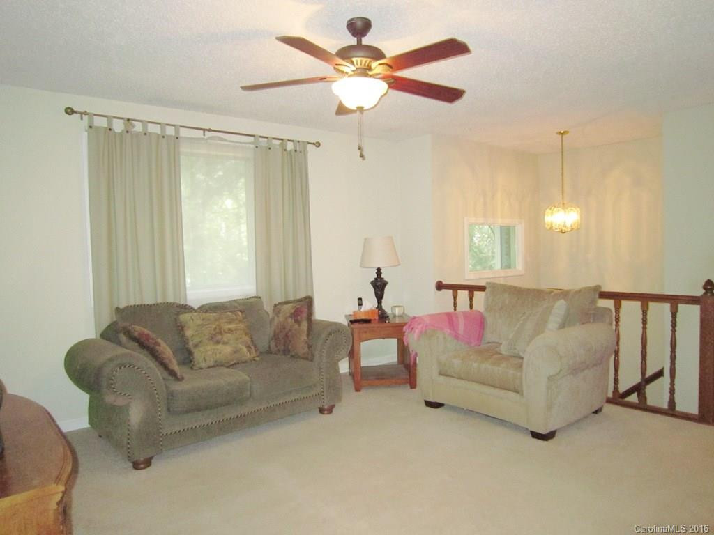 101 Ollie Weaver Road - Photo 2