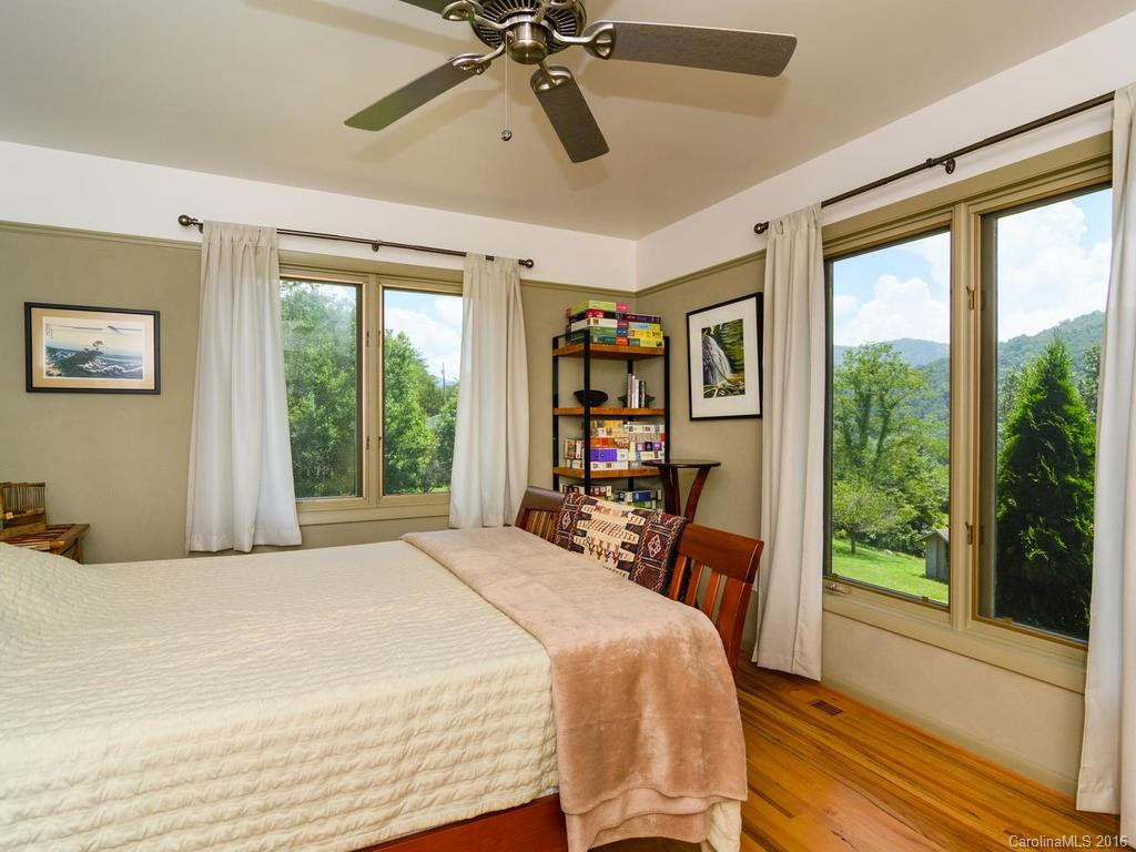 144 Goldfinch Lane #2 - Photo 16