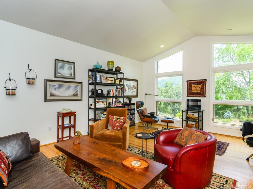 144 Goldfinch Lane #2 - Photo 6
