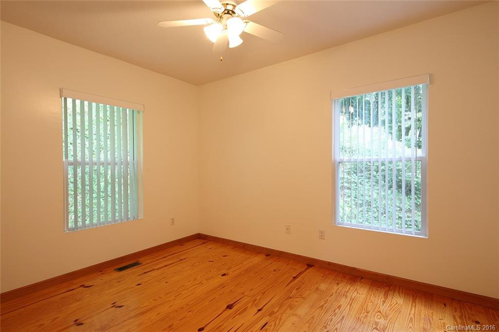 8 Darlow Road - Photo 15
