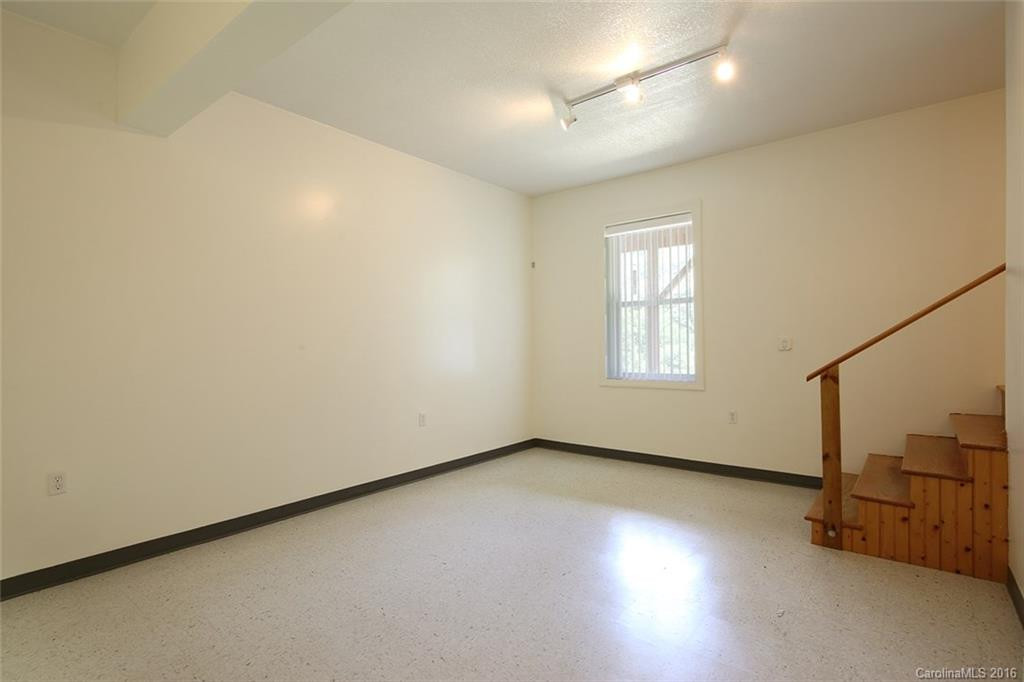 8 Darlow Road - Photo 19