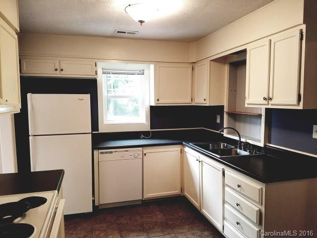 1595 Barnardsville Highway - Photo 3