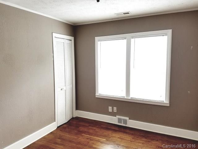 1595 Barnardsville Highway - Photo 9
