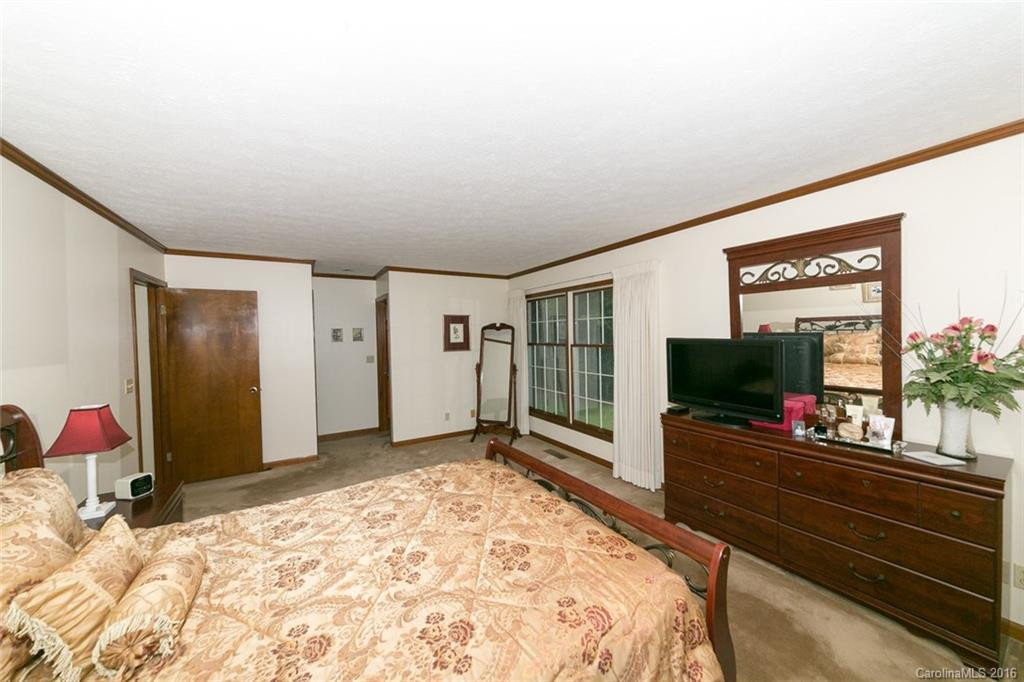 208 Deerpath Lane #3 - Photo 15