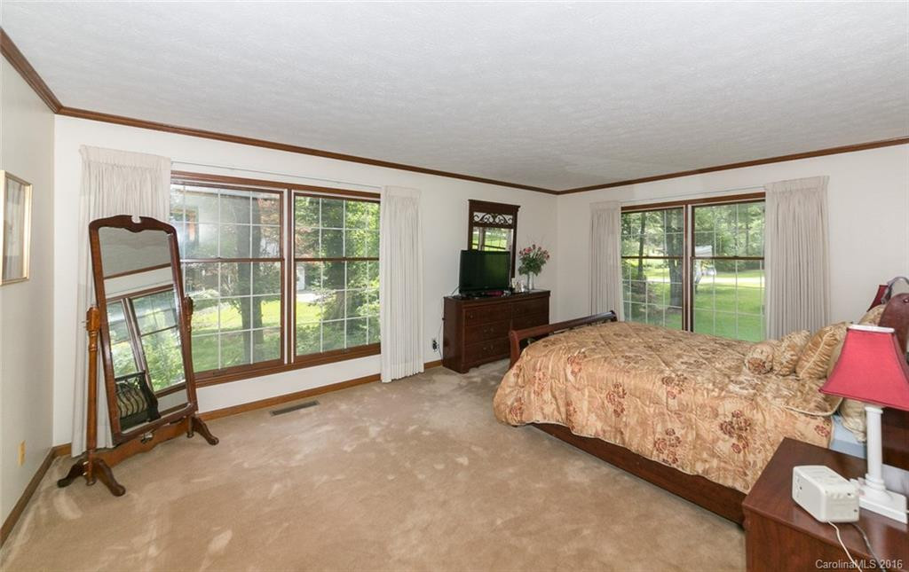 208 Deerpath Lane #3 - Photo 16