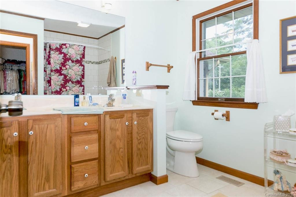 208 Deerpath Lane #3 - Photo 17