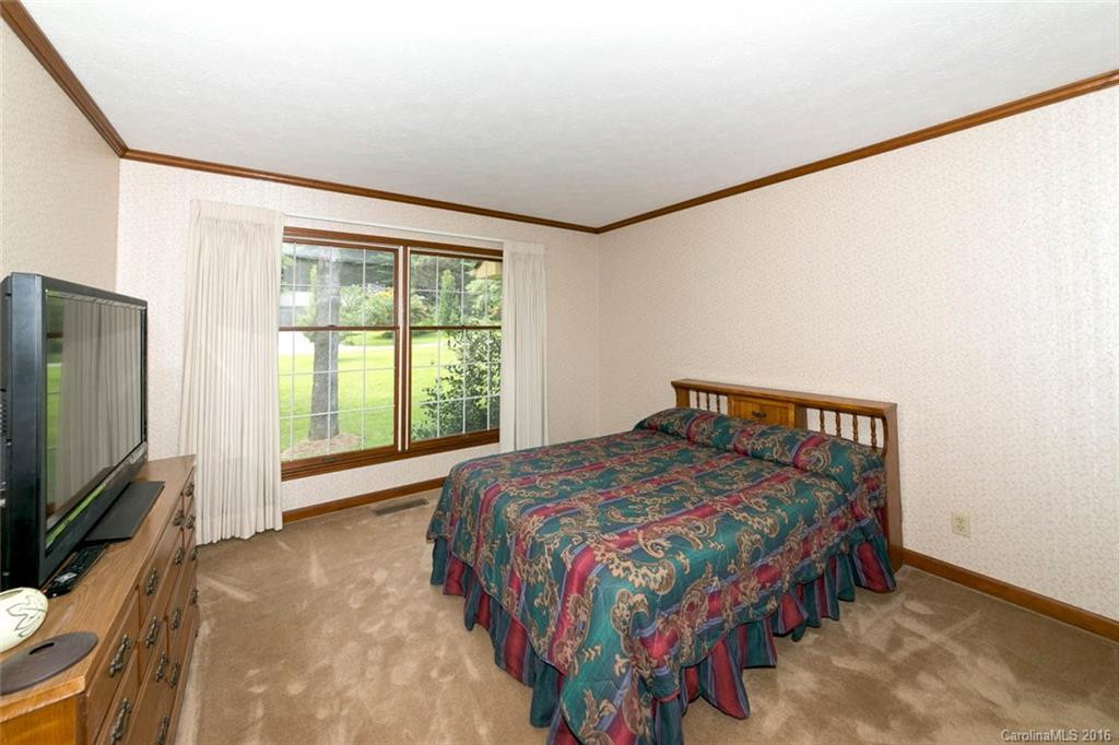 208 Deerpath Lane #3 - Photo 18